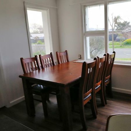 Homestay Double Room, Near The City Center ไครสต์เชิร์ช ภายนอก รูปภาพ