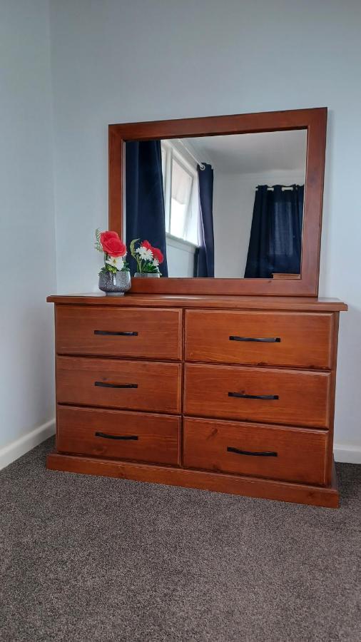 Homestay Double Room, Near The City Center ไครสต์เชิร์ช ภายนอก รูปภาพ